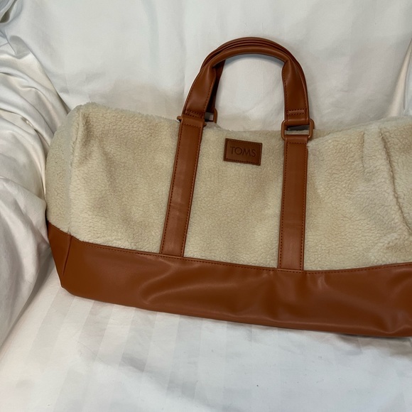 Toms Bags Toms Weekendertravel Bag Sherpa Zipper Top Poshmark